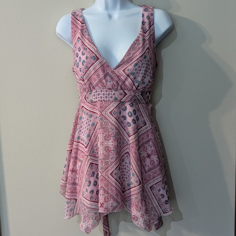 Motherhood Maternity Sleeveless Empire Waist V-Neck Pink Patchwork Blouse Size S